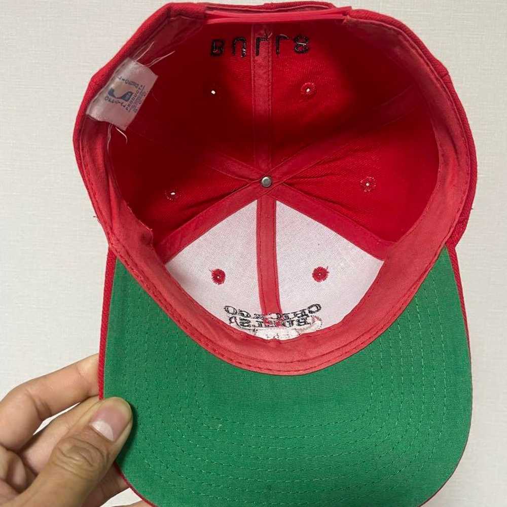 This is a cap from the Chicago Bulls from the 198… - image 4