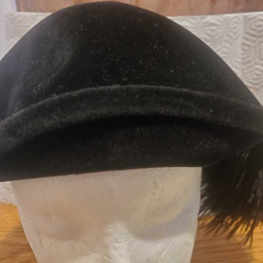 VINTAGE  VELOUR  LADIES  BLACK FELT CURVETTE HAT … - image 4