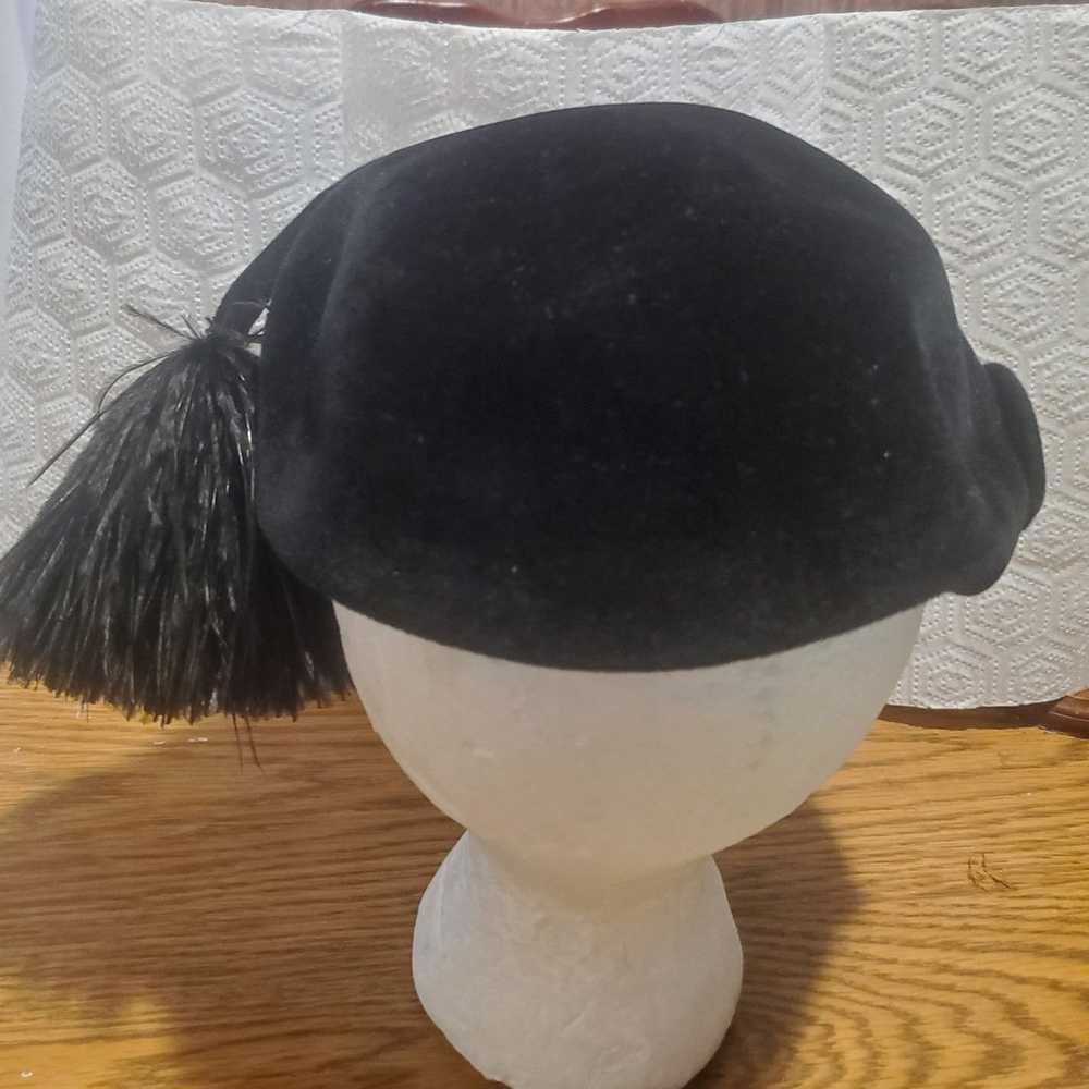 VINTAGE  VELOUR  LADIES  BLACK FELT CURVETTE HAT … - image 7