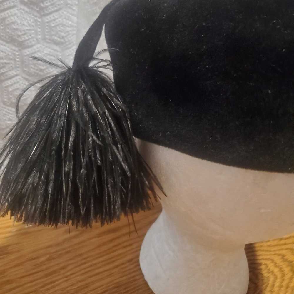 VINTAGE  VELOUR  LADIES  BLACK FELT CURVETTE HAT … - image 8