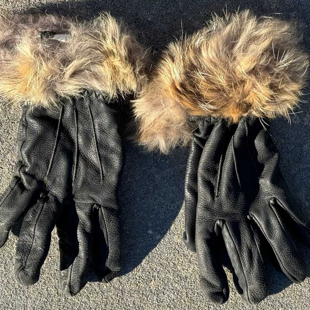 Black leather gloves with real fur small - image 1