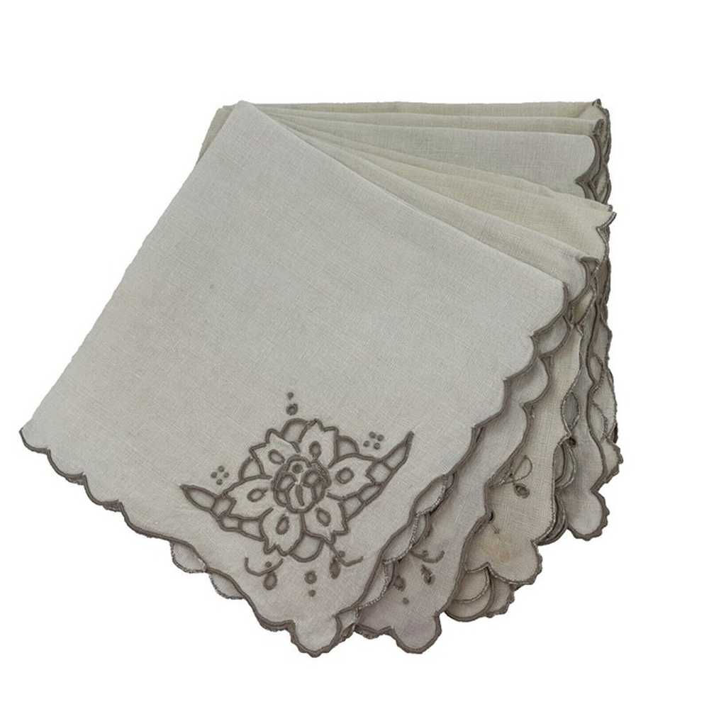 Madiera Linen Scalloped Floral Embroidered Cutout… - image 2