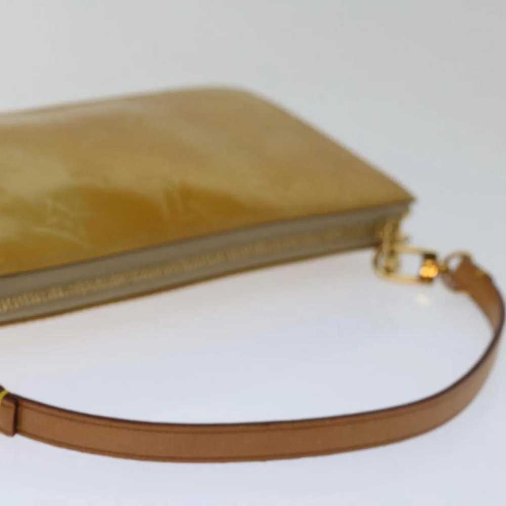 Louis Vuitton Lexington patent leather clutch bag - image 4