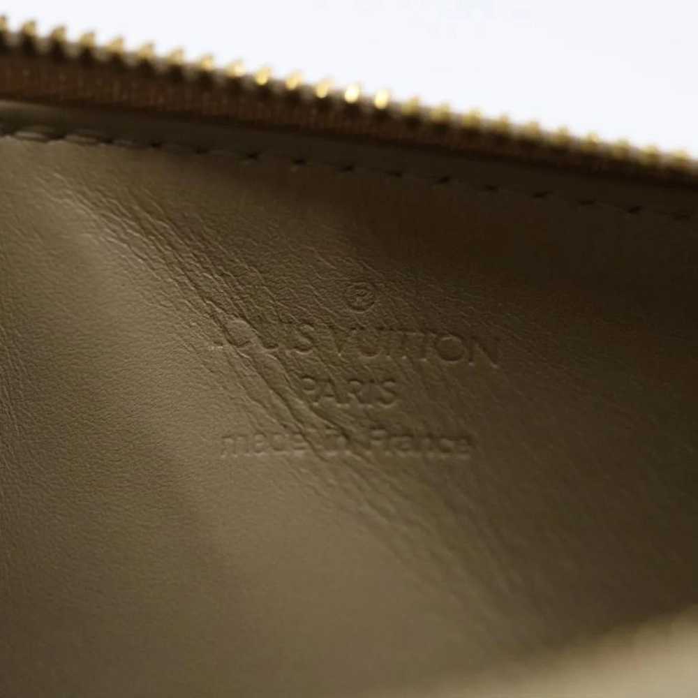 Louis Vuitton Lexington patent leather clutch bag - image 8