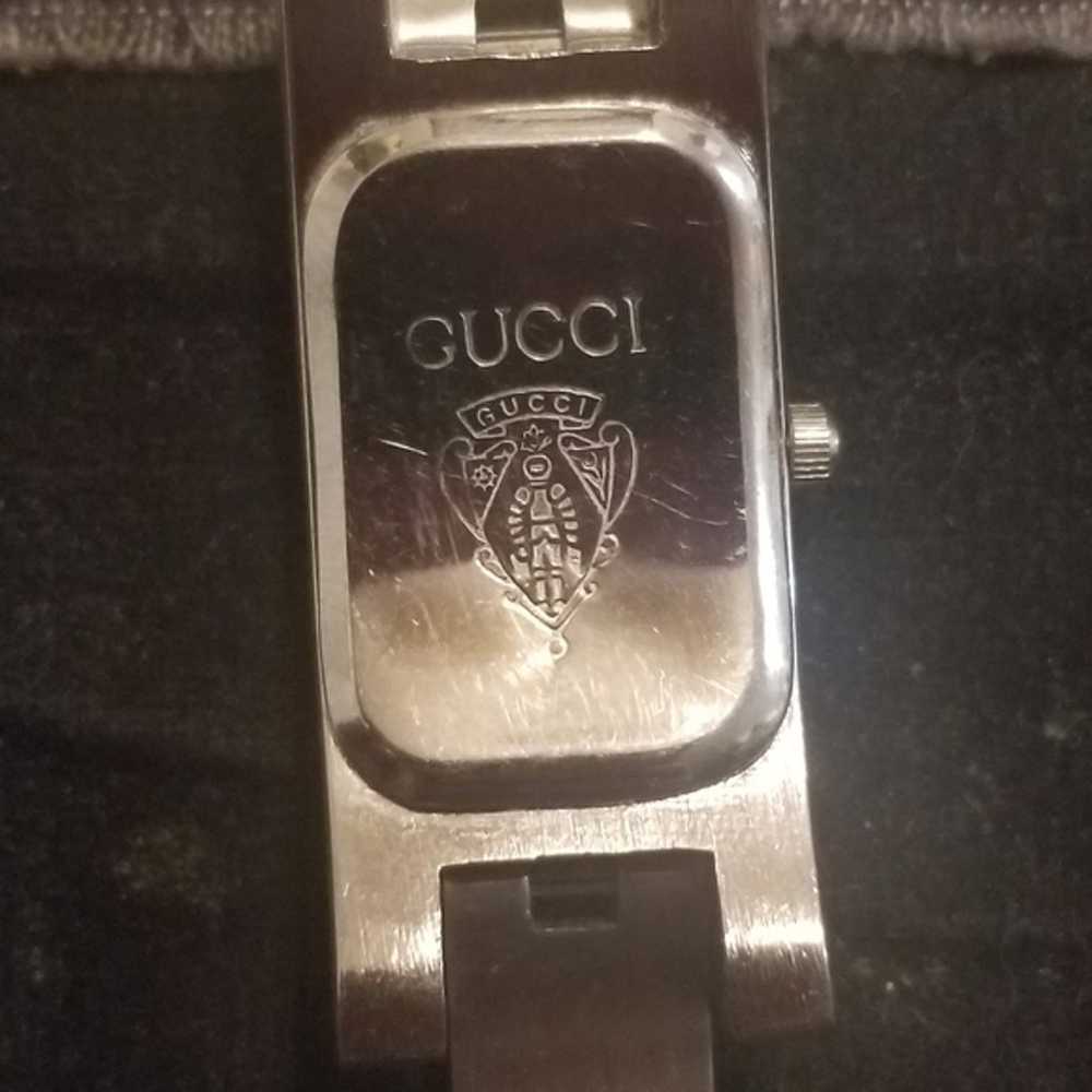 VINTAGE 70s GUCCI 3900 WOMENS WATCH - image 5