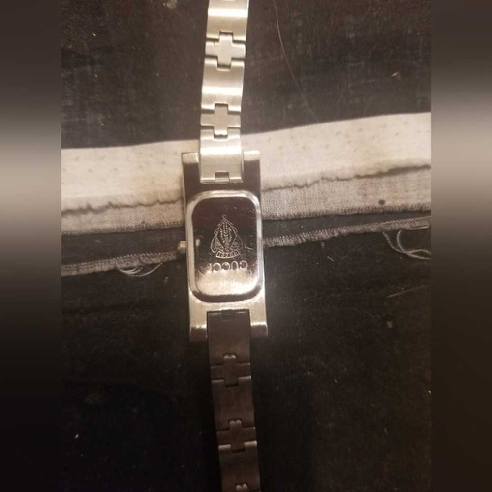 VINTAGE 70s GUCCI 3900 WOMENS WATCH - image 6