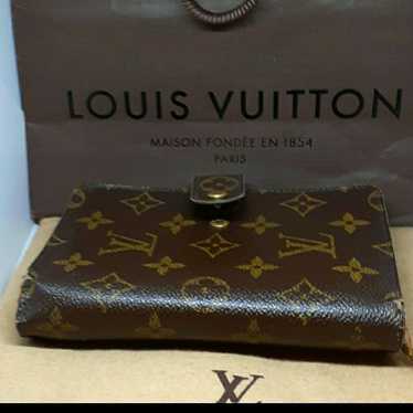 Authentic Louis Vuitton Zippy Wallet Por