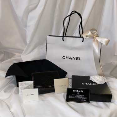 Chanel Authentic Caviar Leather Bifold Black Wall… - image 1