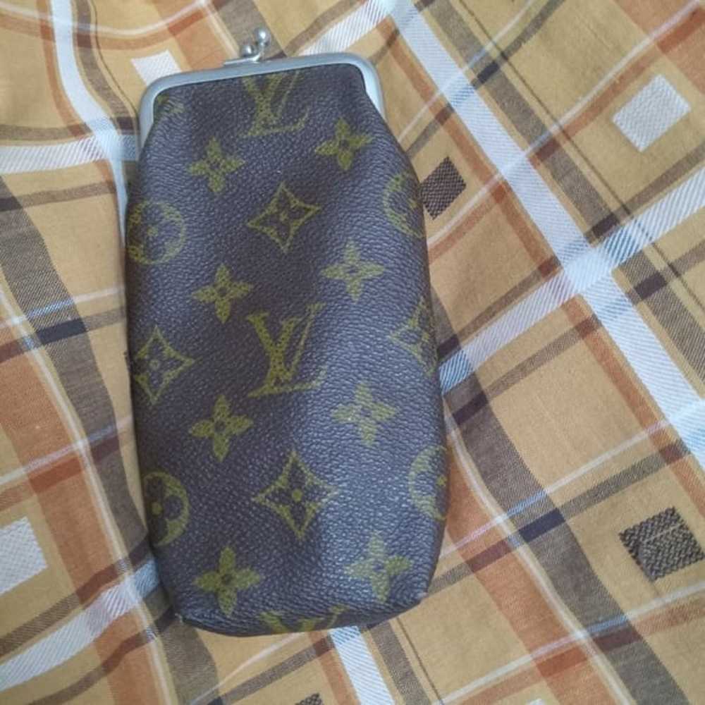 Vintage Louis Vuitton Kisslock Eyeglass Case - image 7