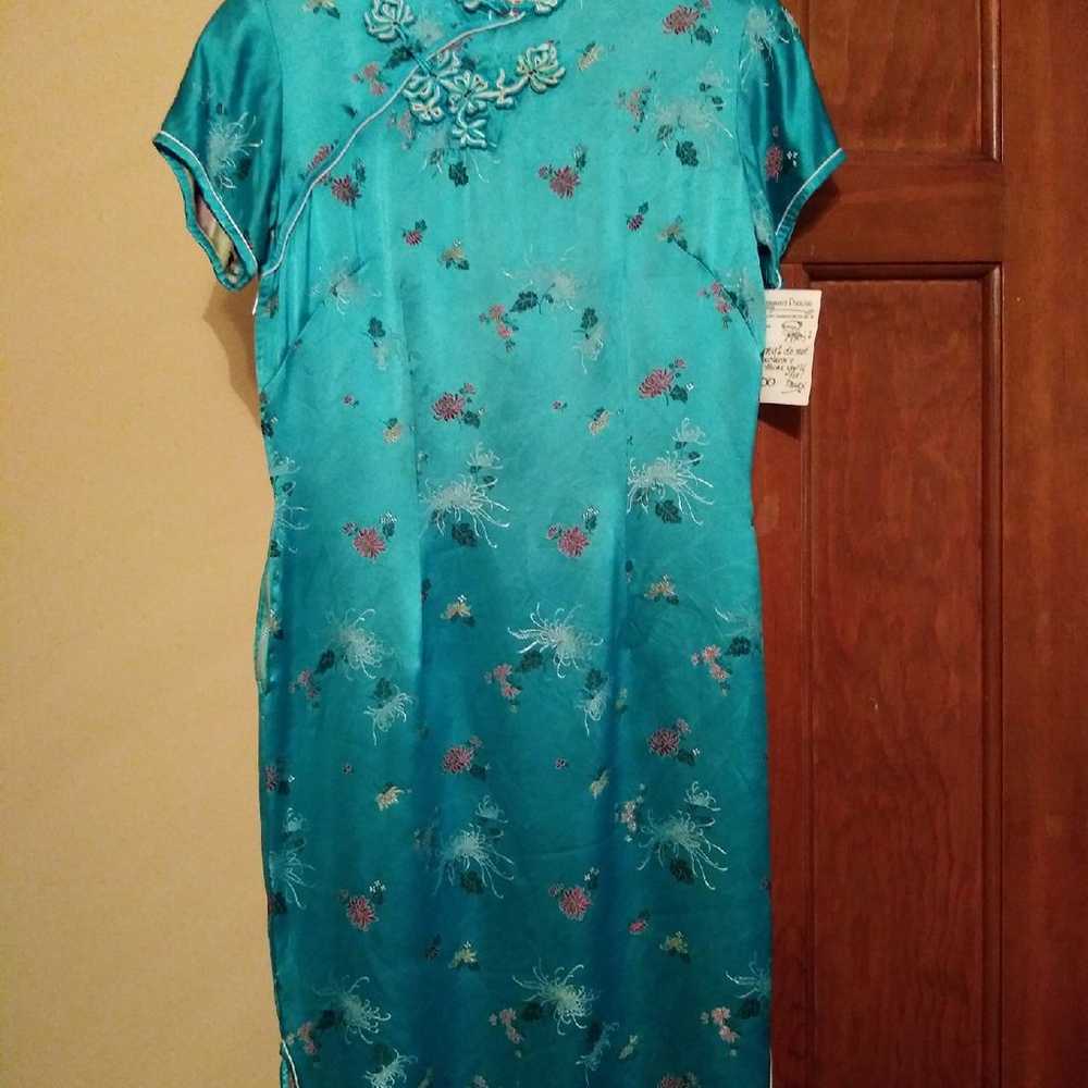 Gorgeous Vintage Silk Dress - image 1