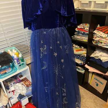 Stunning vintage royal blue sky astronomy gown