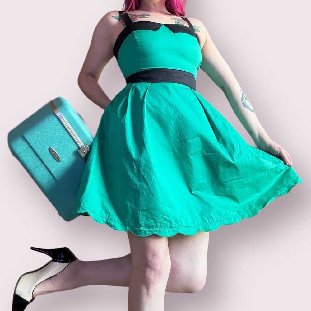 Modcloth Myrtlewood of California green pinup roc… - image 1