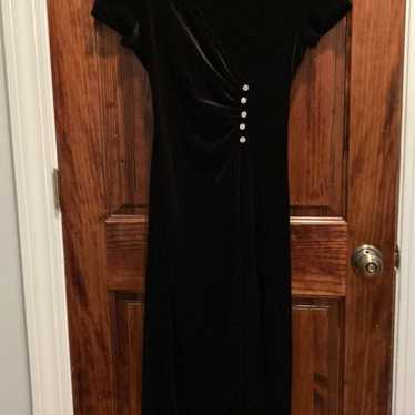 Vintage Bobbie Bee black velvet dress - image 1