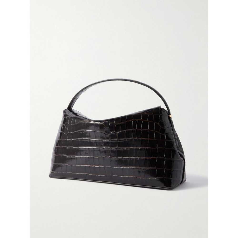 Totême T-Lock leather handbag - image 9