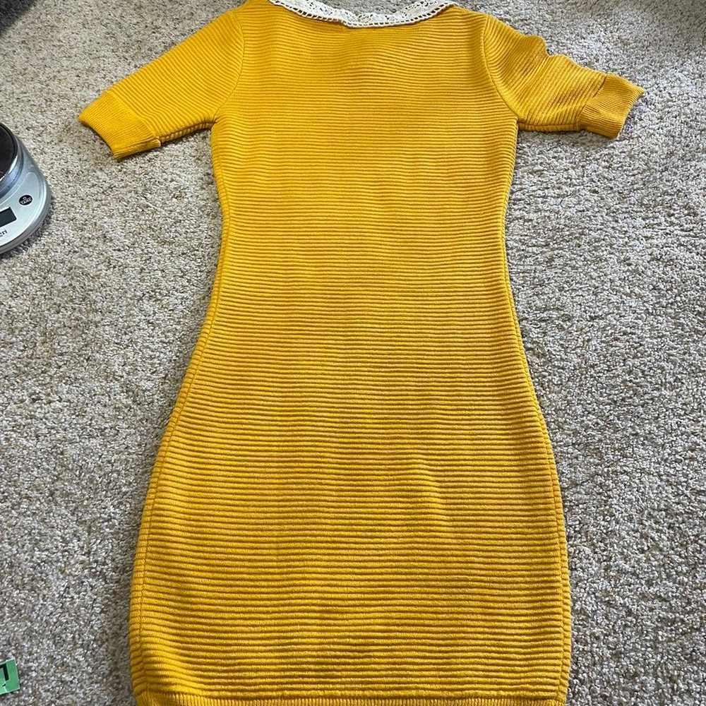 Vintage yellow ribbed Tulle brand Dress size Small - image 2