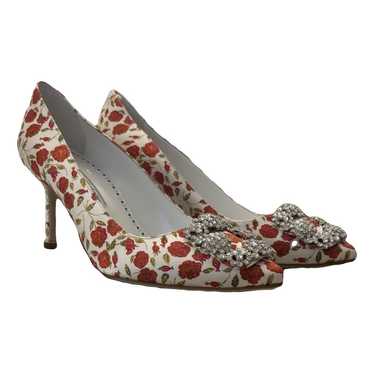 Manolo Blahnik Hangisi cloth heels