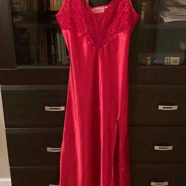 Vintage Victoria’s Secret Gold Label Satin Red Max