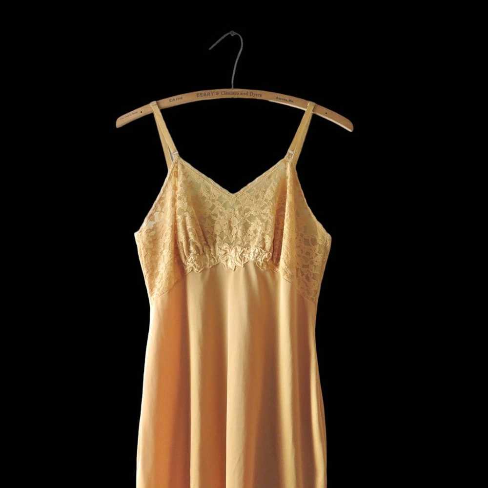 60s Vintage Autumn Gold Nylon & Lace Slip Dress S - image 4