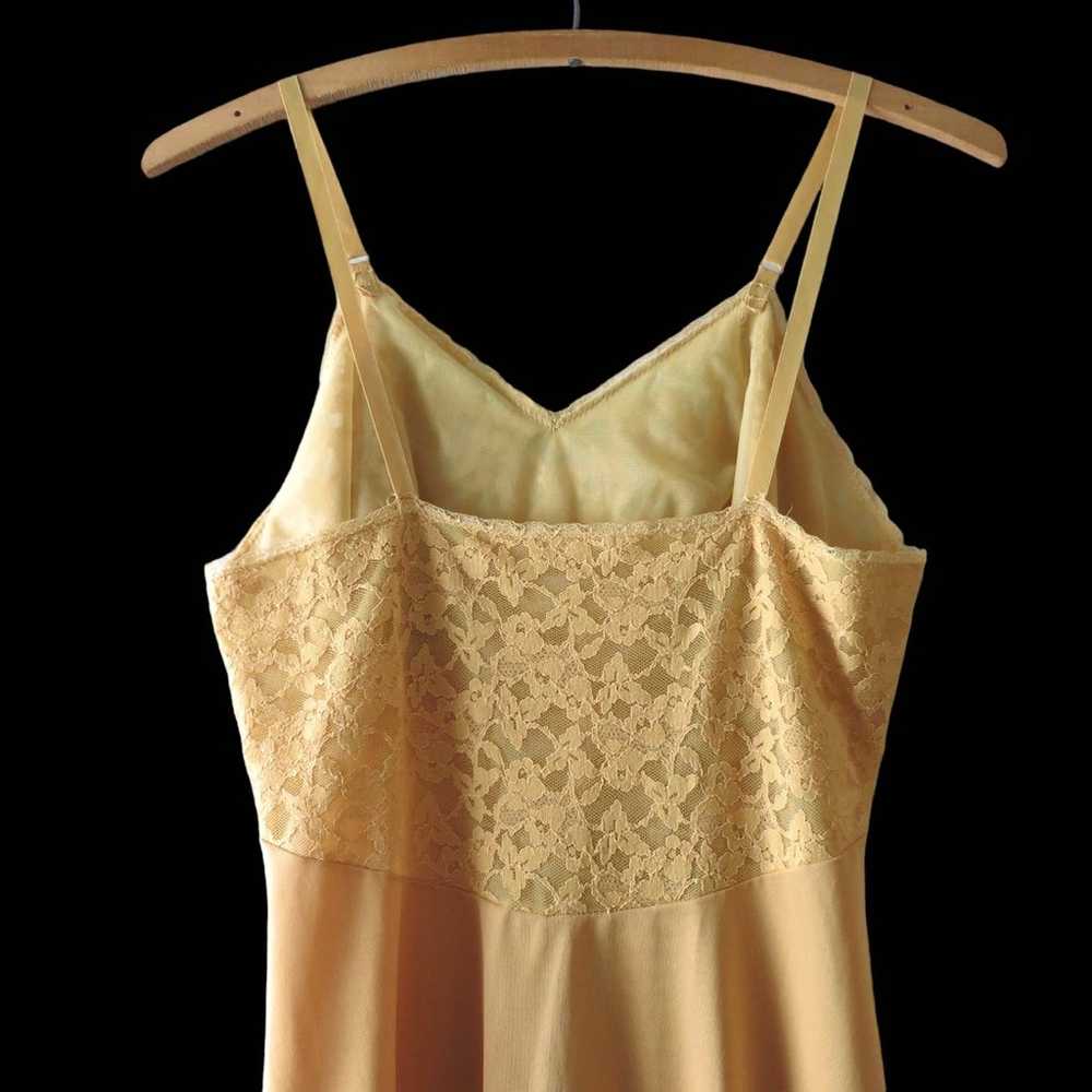 60s Vintage Autumn Gold Nylon & Lace Slip Dress S - image 6