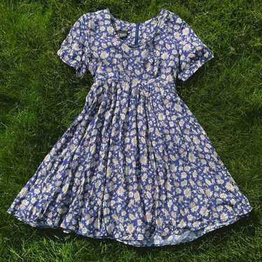 Vintage 1990s daisy print summer babydoll dress. … - image 1