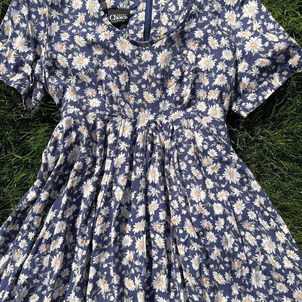 Vintage 1990s daisy print summer babydoll dress. … - image 4