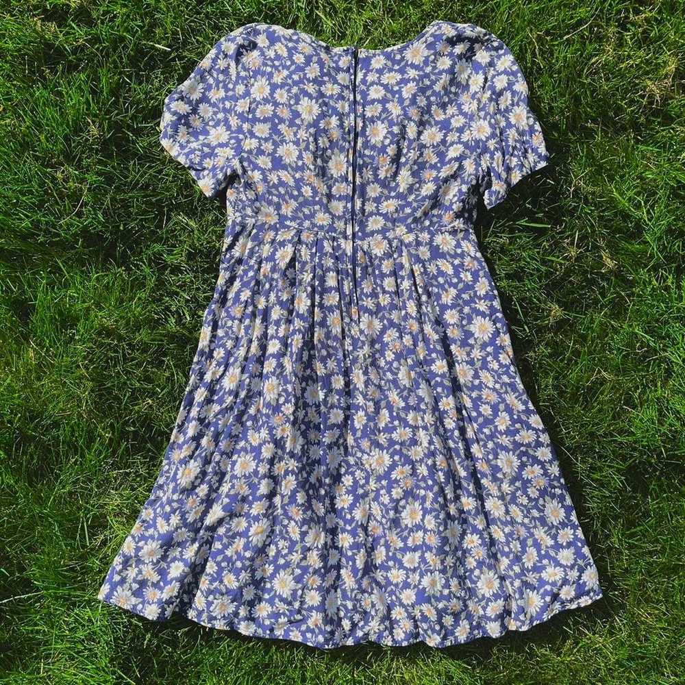 Vintage 1990s daisy print summer babydoll dress. … - image 5