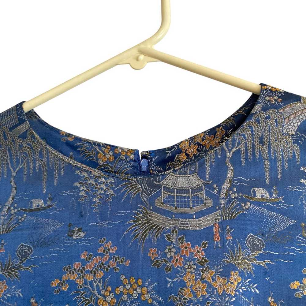 Vintage 70s Asian Brocade Blue Gold Hand Sewn Emb… - image 10