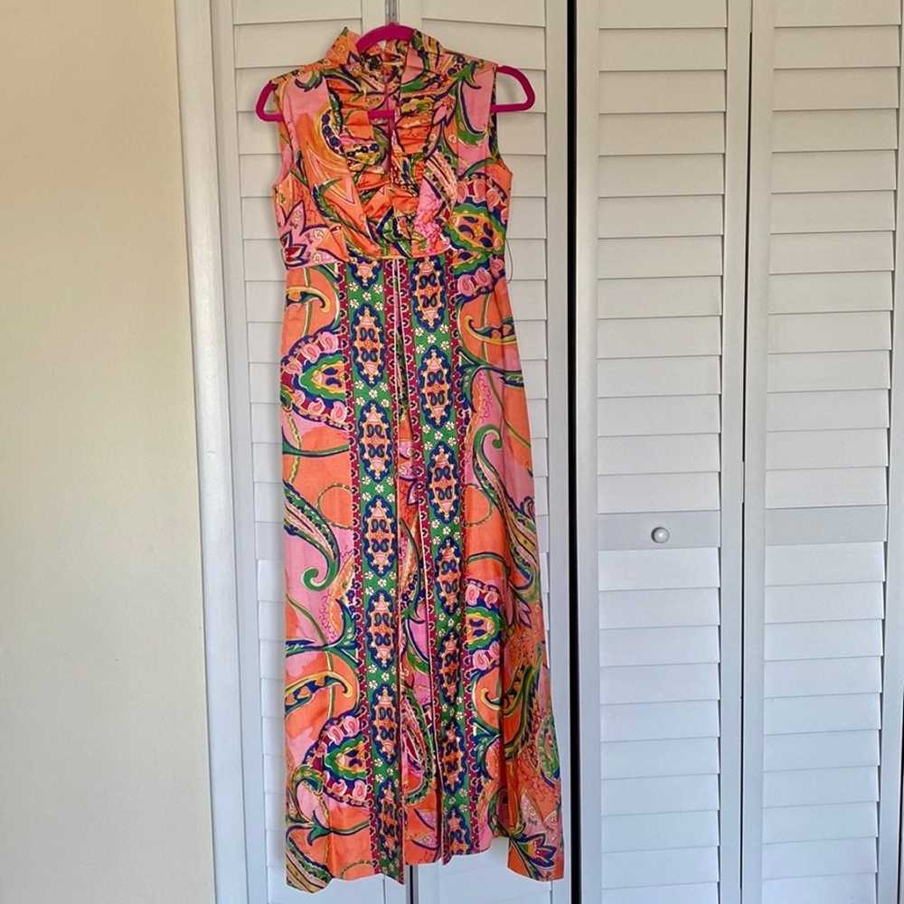 VNTG 1960’s Split Hem Big Floral Paisley Maxi Dre… - image 1