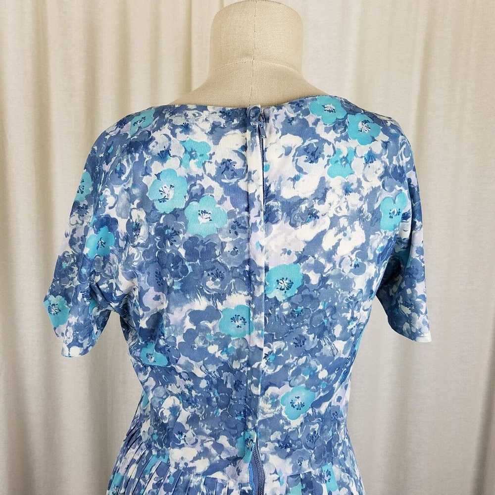 Vintage Wilshire of Boston Blue Floral Twirl Day … - image 5