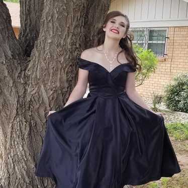 black prom dress