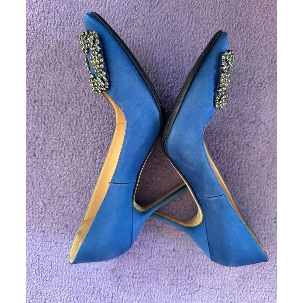 Manolo Blahnik Hangisi silk heels - image 3