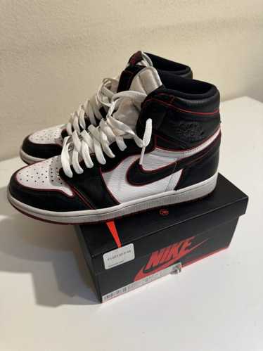 Nike Air Jordan 1 Retro High OG Bloodlines