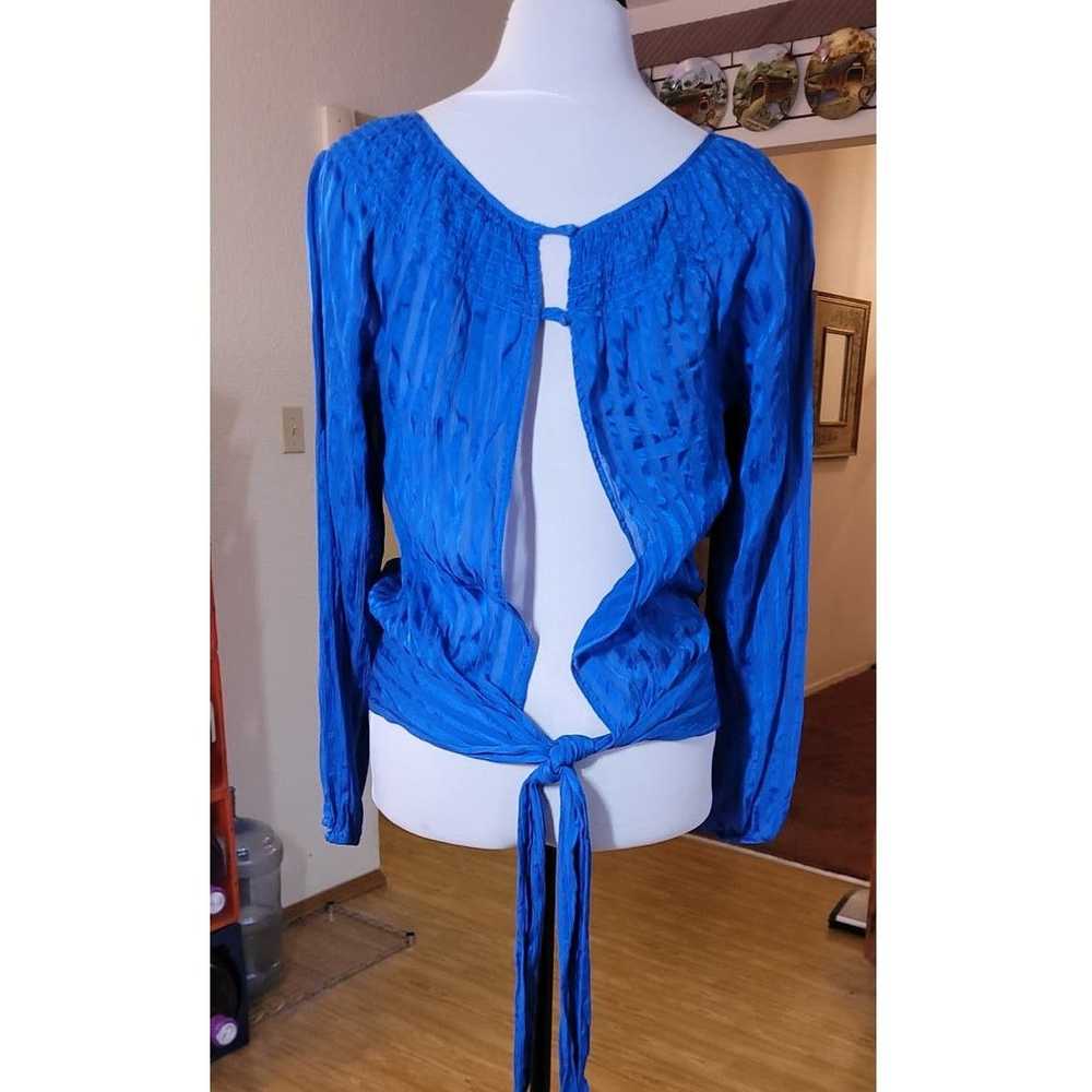 Bcbg Maxazria BCBG Maxazria Silk Top M Blue Bohem… - image 9