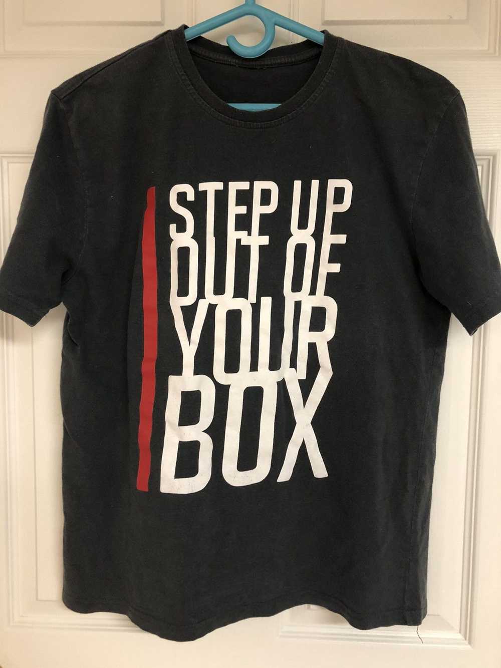 Number (N)ine Number nine step up out of your box tee