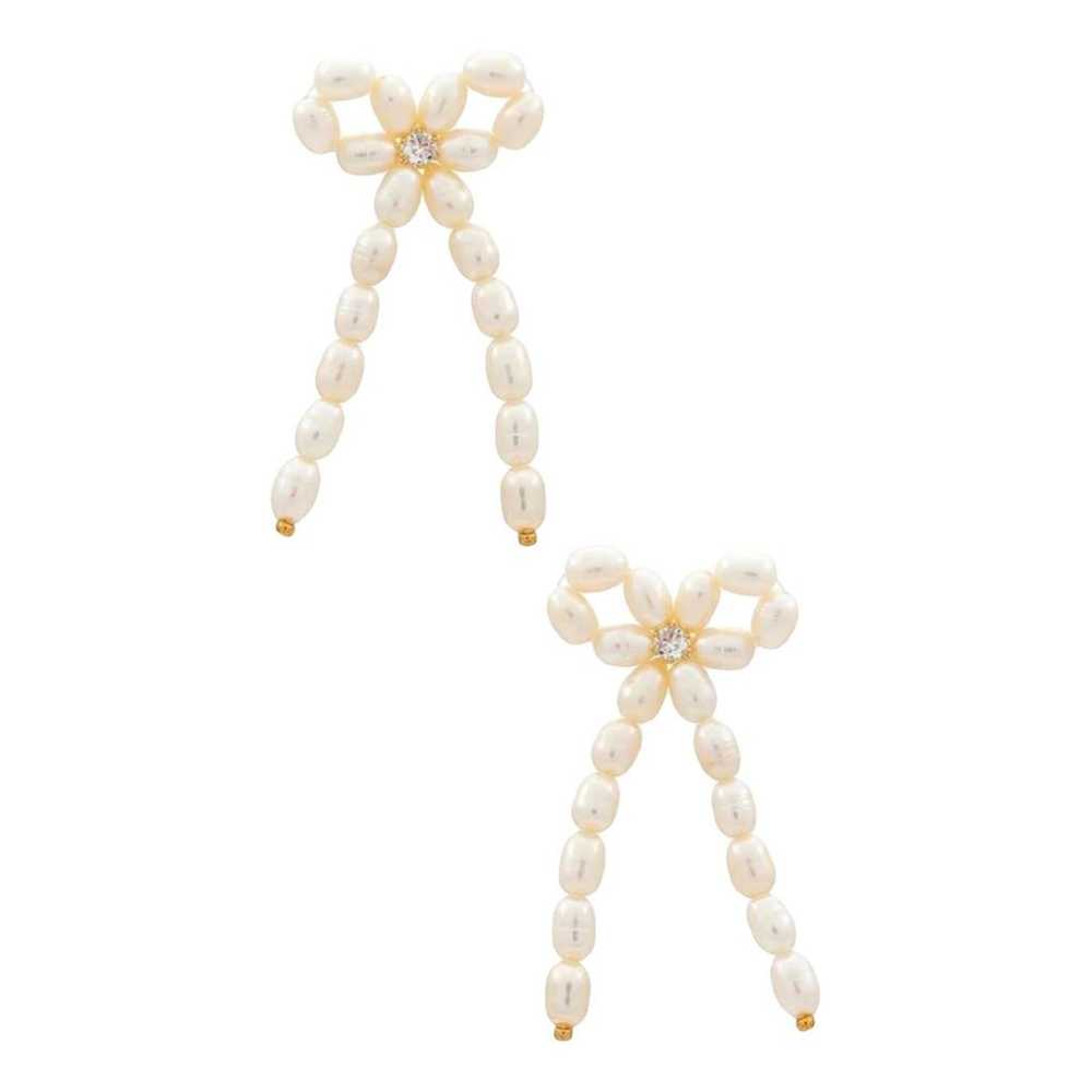 Shashi Pearl earrings - image 1