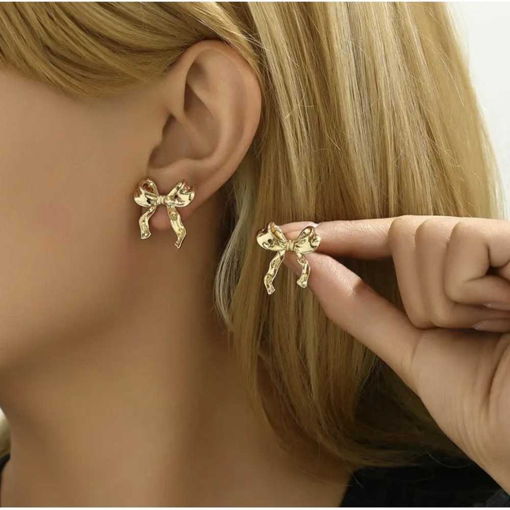 Luxury Fashion Earrings - image 3