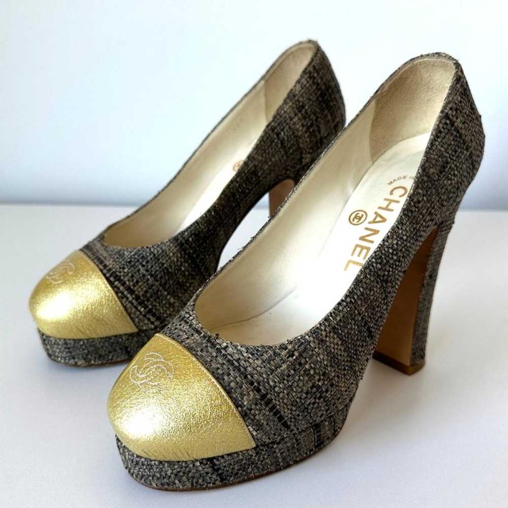 Chanel Tweed heels - image 3