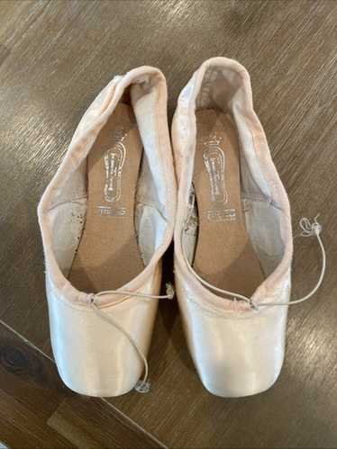 Freed Classic Pro 90 Pointe Shoe - Gem