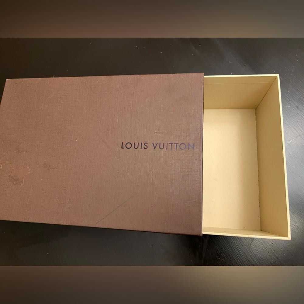 Louis Vuitton Authentic LOUIS VUITTON LV Brown Gi… - image 6