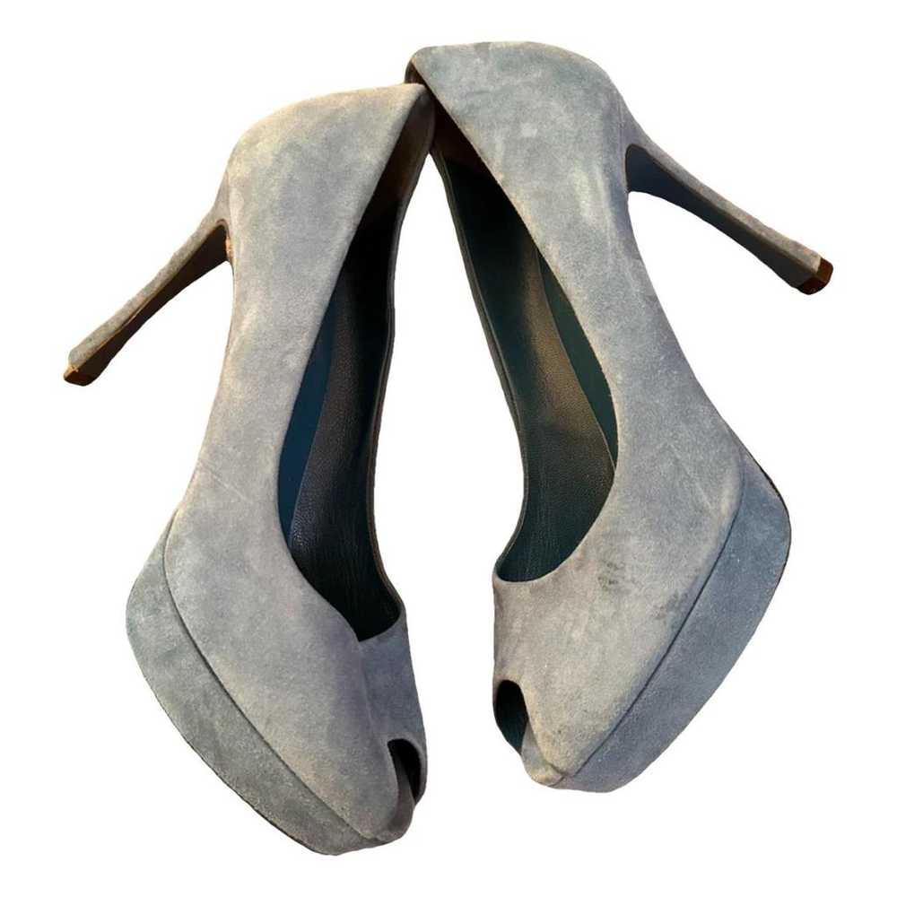 Yves Saint Laurent Leather heels
