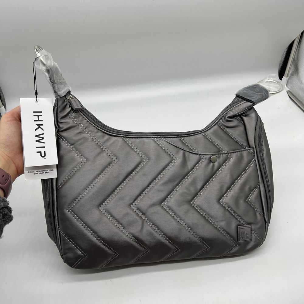 IHKWIP The Zig Zag Quilted Convertible Shoulder B… - image 10