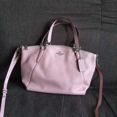 COACH Shoulder Bag Handbag in Pink