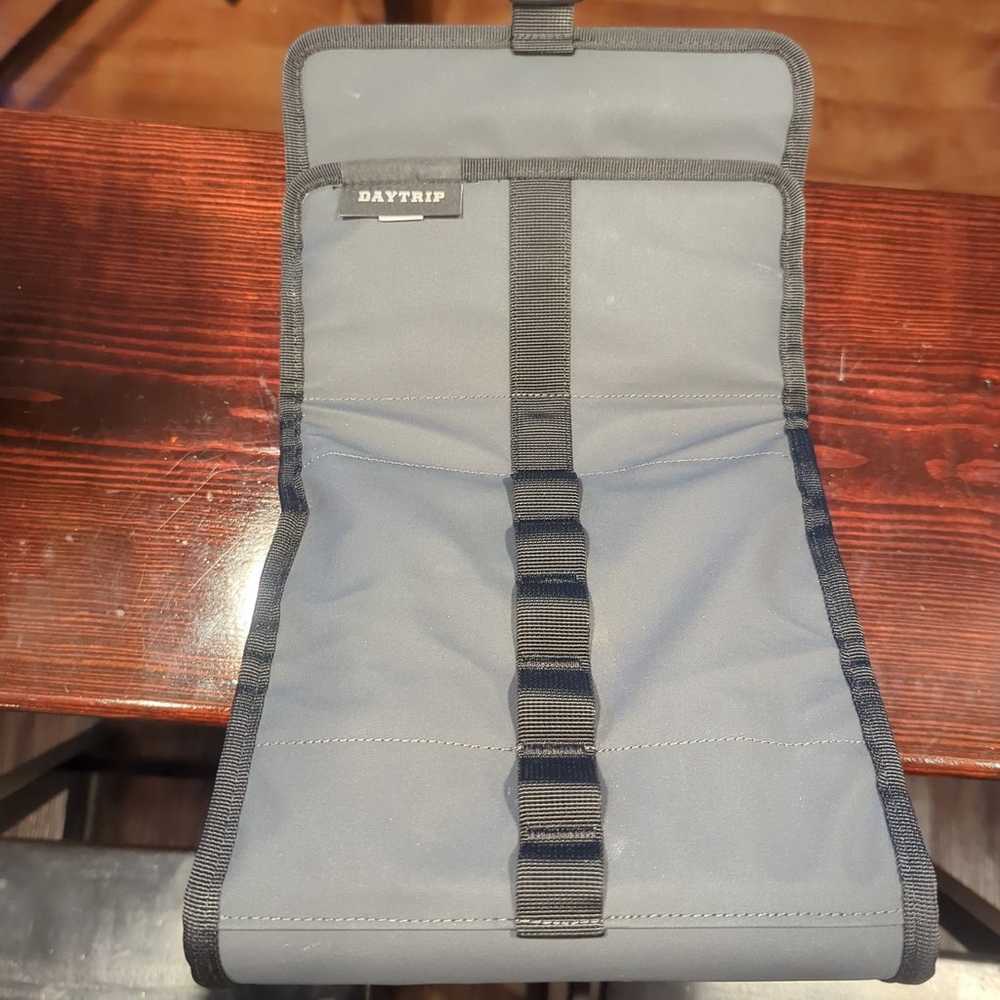 Yeti lunch bag - image 5