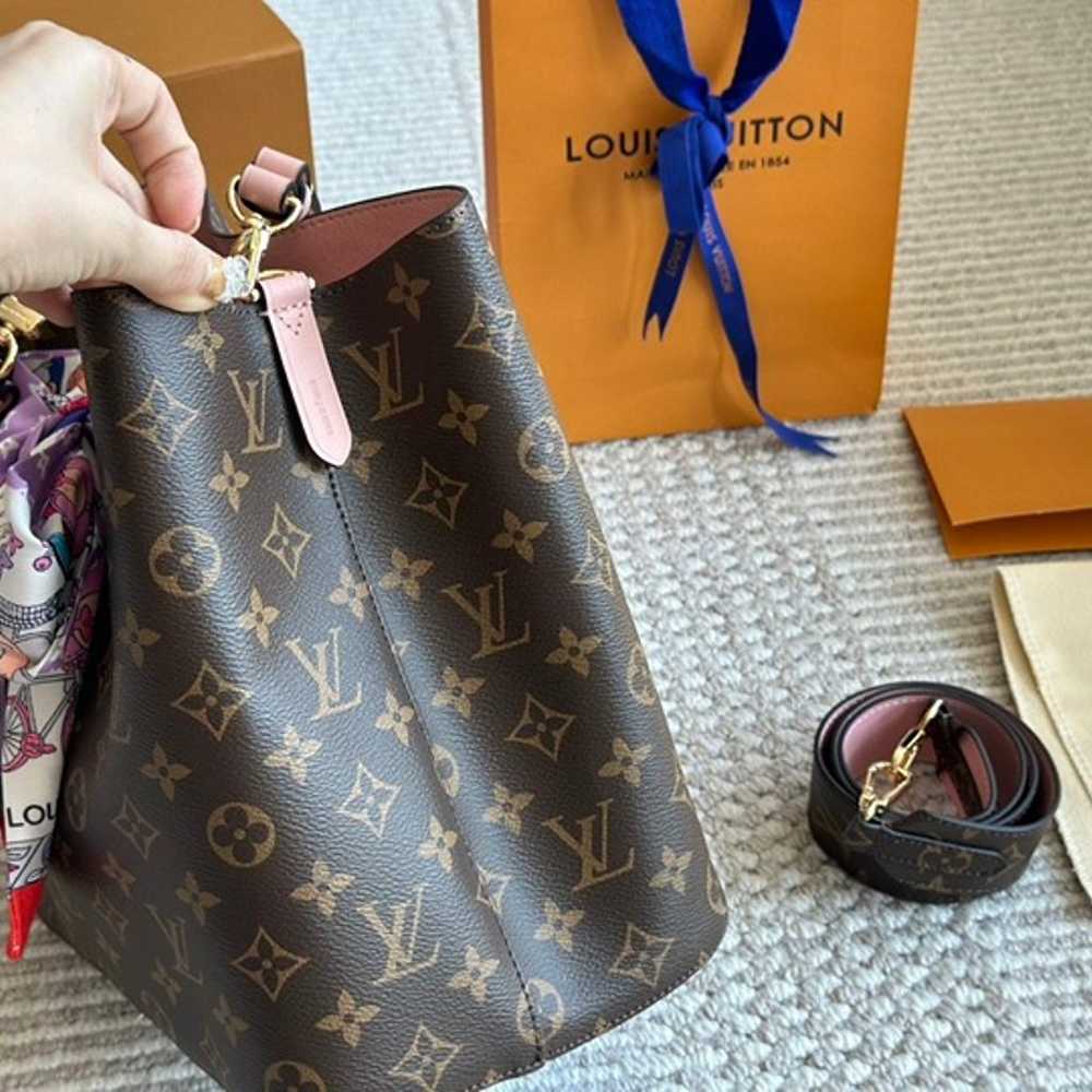 Louis Vuitton Shoulder bag - image 4