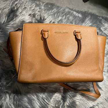 Michael Kors Selma bag