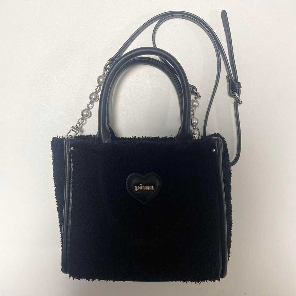 pium / Heart Boa Square Mini Tote Bag / Black - image 2