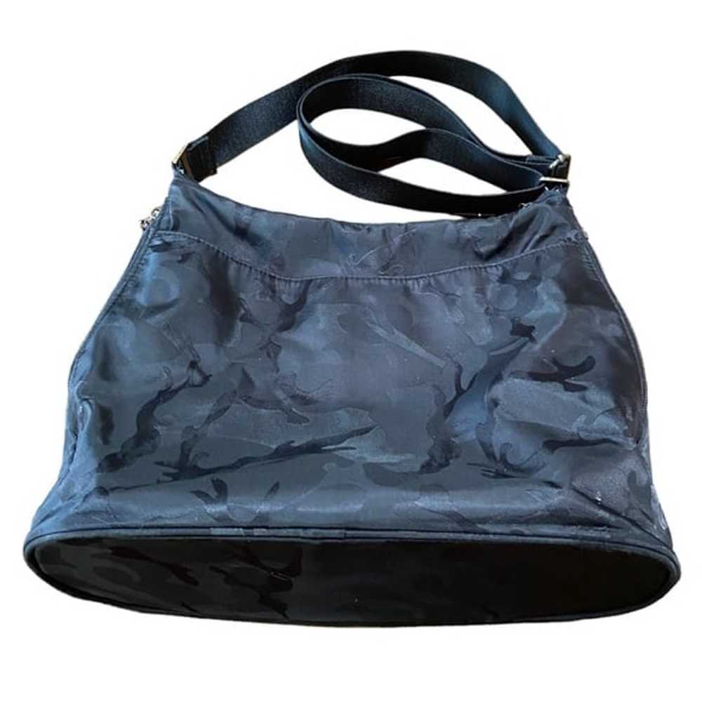 Baggallini Helsinki Black Camo Print Nylon Crossb… - image 4