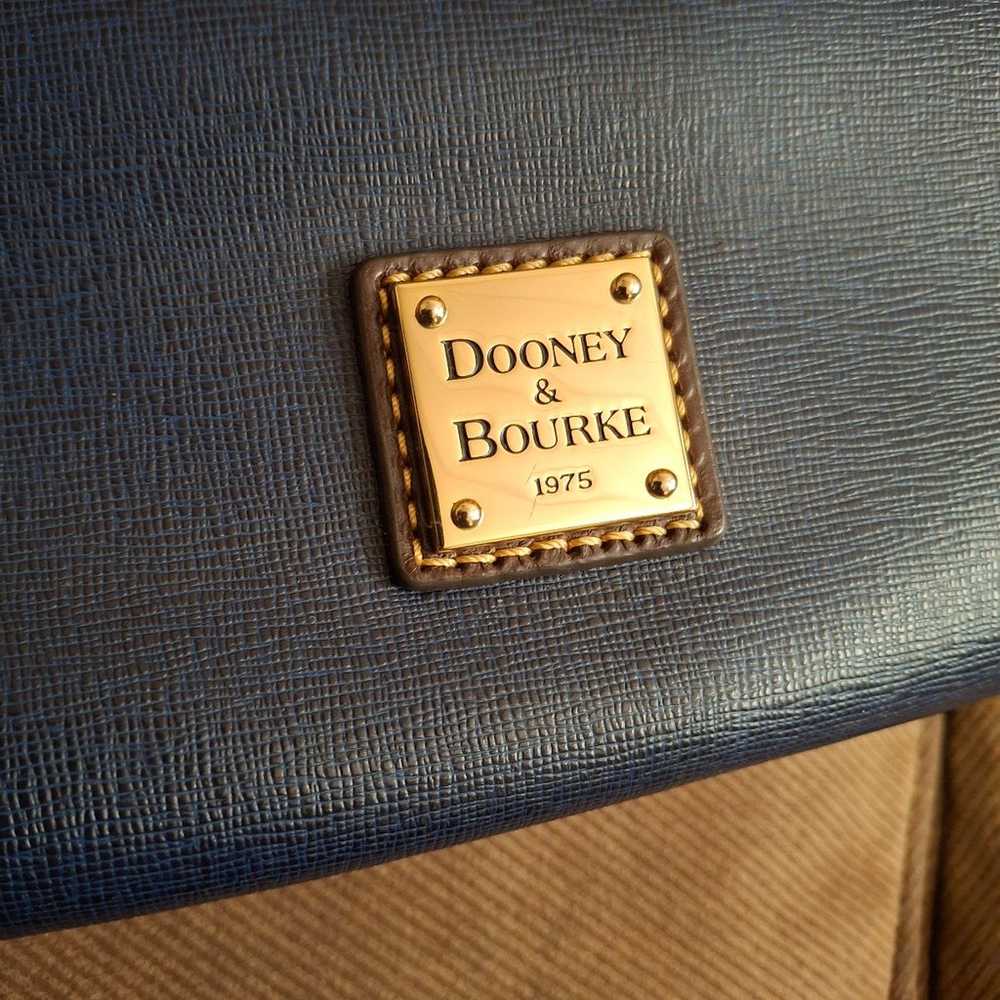 Dooney and bourke  bag - image 5