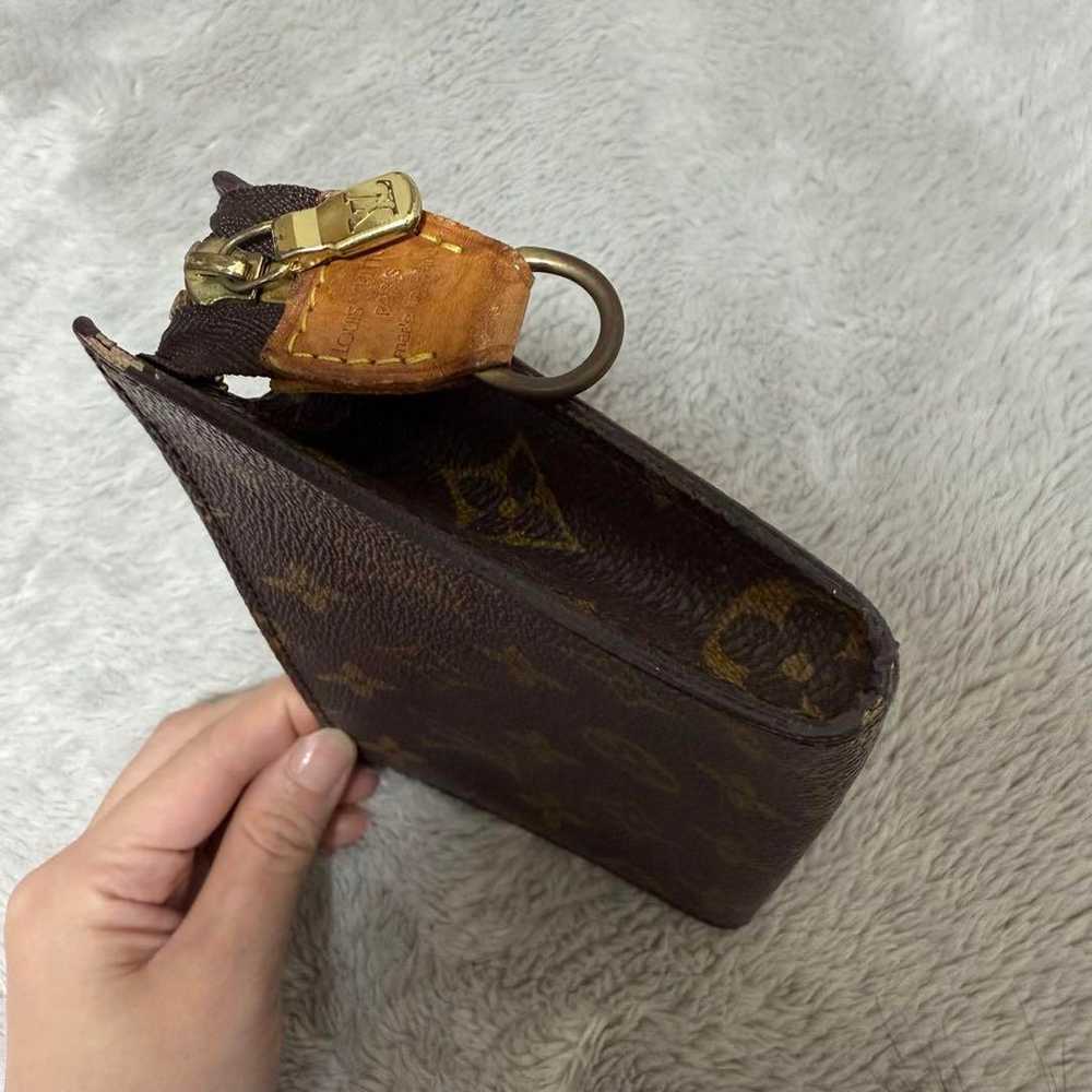 Louis Vuitton Pouch/Wallet/Small Item Holder - image 8