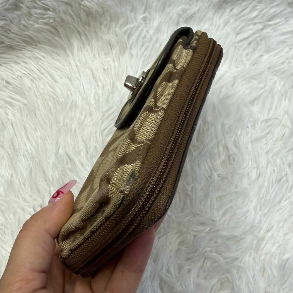 Vintage COACH y2k  Brown Signature Canvas Wallet - image 4